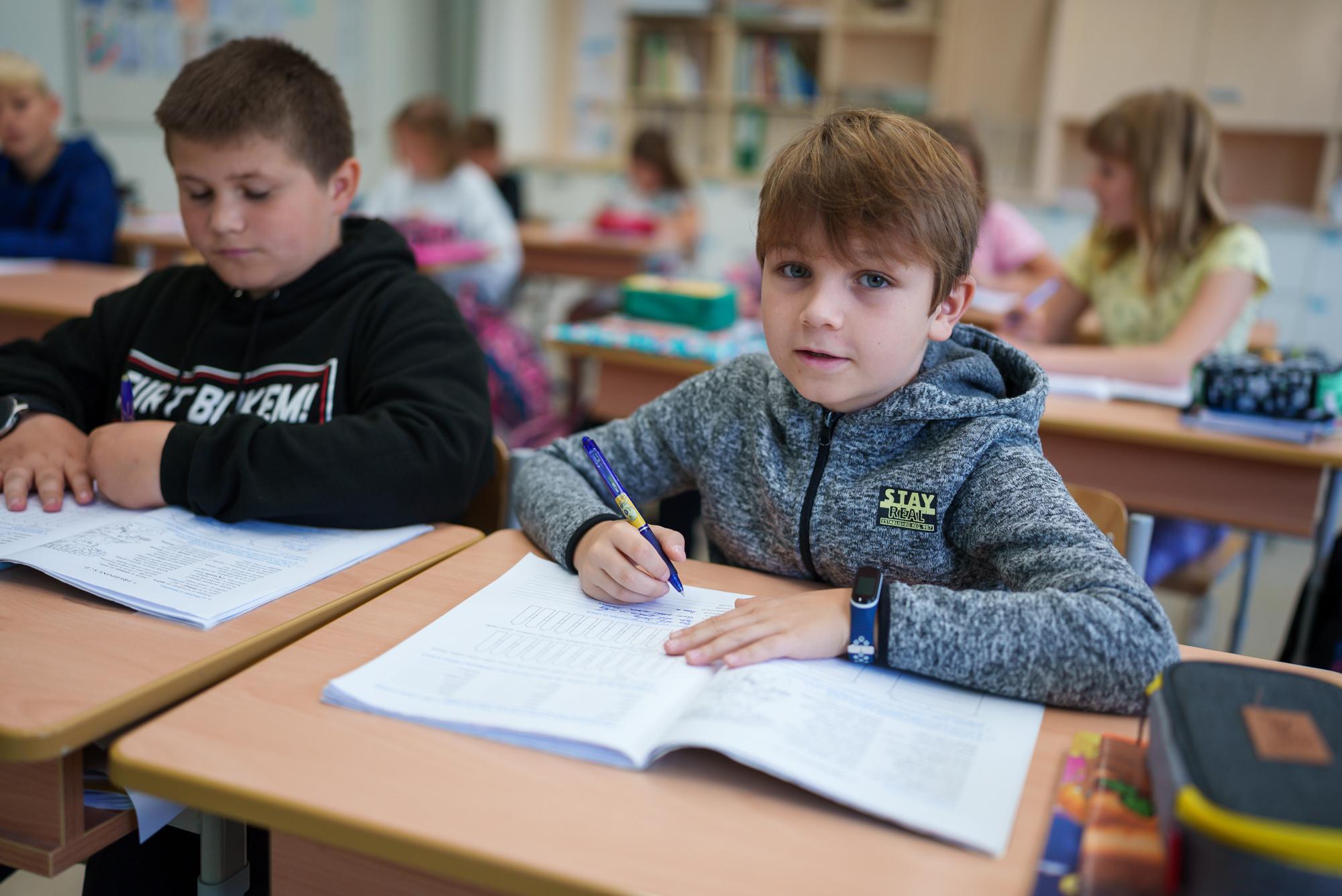 žák ve třídě